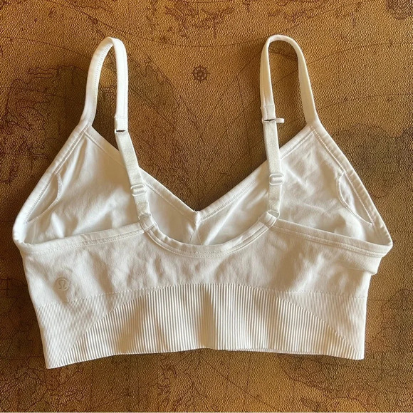 LULULEMON Ebb  to street bra, white, size 6 - Picture 5 of 6
